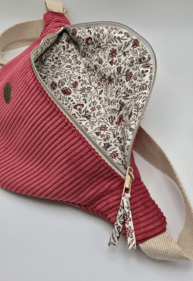 Grand sac banane en velours avec poche extérieure