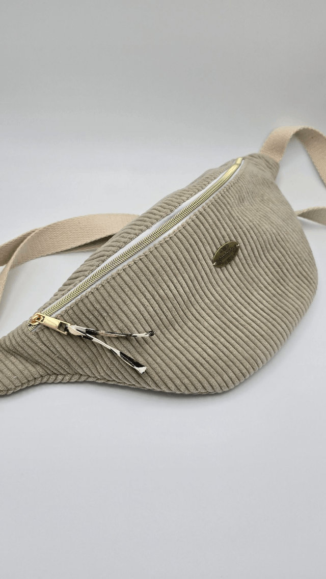 Grand sac banane en velours avec poche extérieure