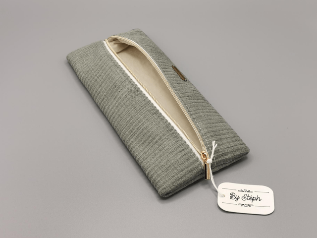 Trousse plate en velours côtelé