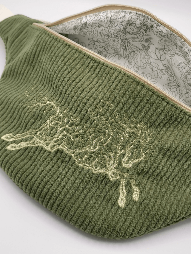 Grand sac banane en velours côtelé brodé