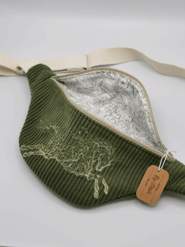 Grand sac banane en velours côtelé brodé